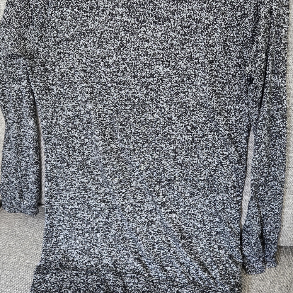 Athleta Black and Gray Tunic Top